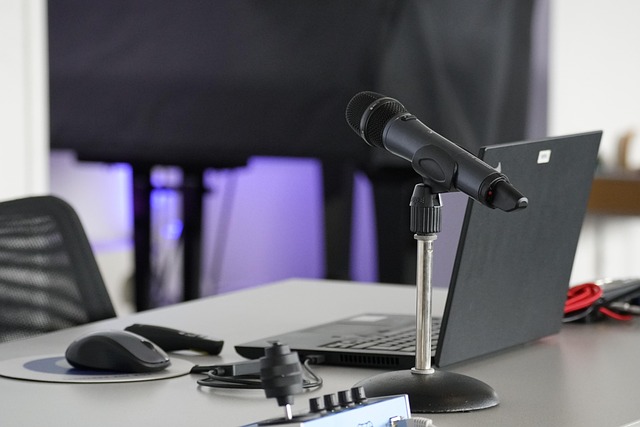 Digital Voice Recorder for Meetings