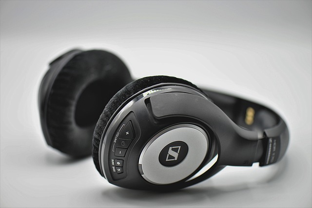 Wireless Bluetooth Earbuds for Instagram Reels Editing