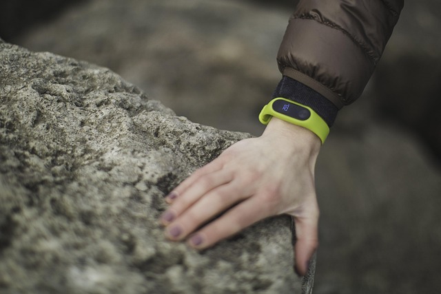 Fitbit Versa 4 Health Smartwatch